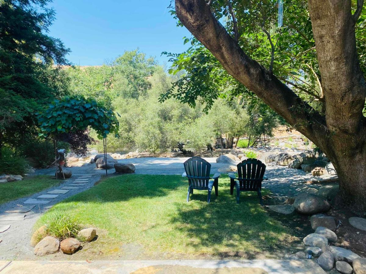 Sequoia Cabin By The River Три-Риверс Экстерьер фото