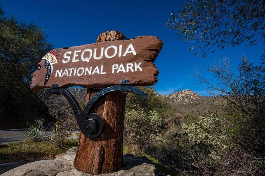 Sequoia Cabin By The River Три-Риверс Экстерьер фото